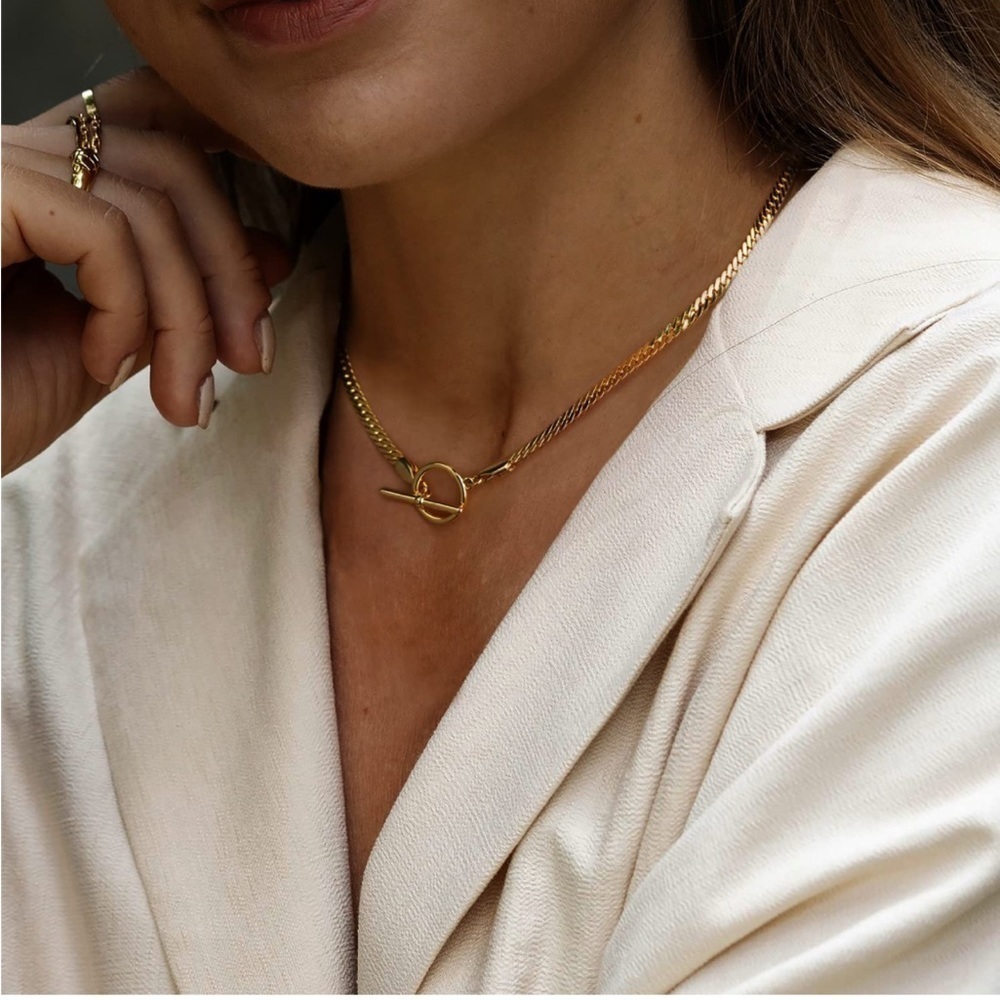Gold 18k Gold Plated Toggle Herringbone Necklace